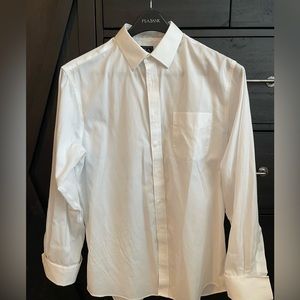 Jos a bank white mens traveler dress shirt. Perfect condition.